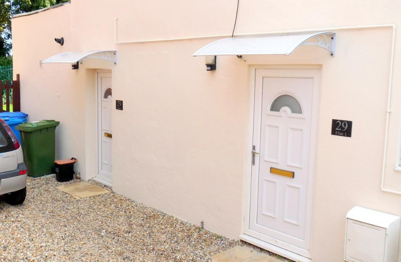 Bassett Flat With 2 Bedrooms And Superfast Wi-Fi Sittingbourne Exterior foto