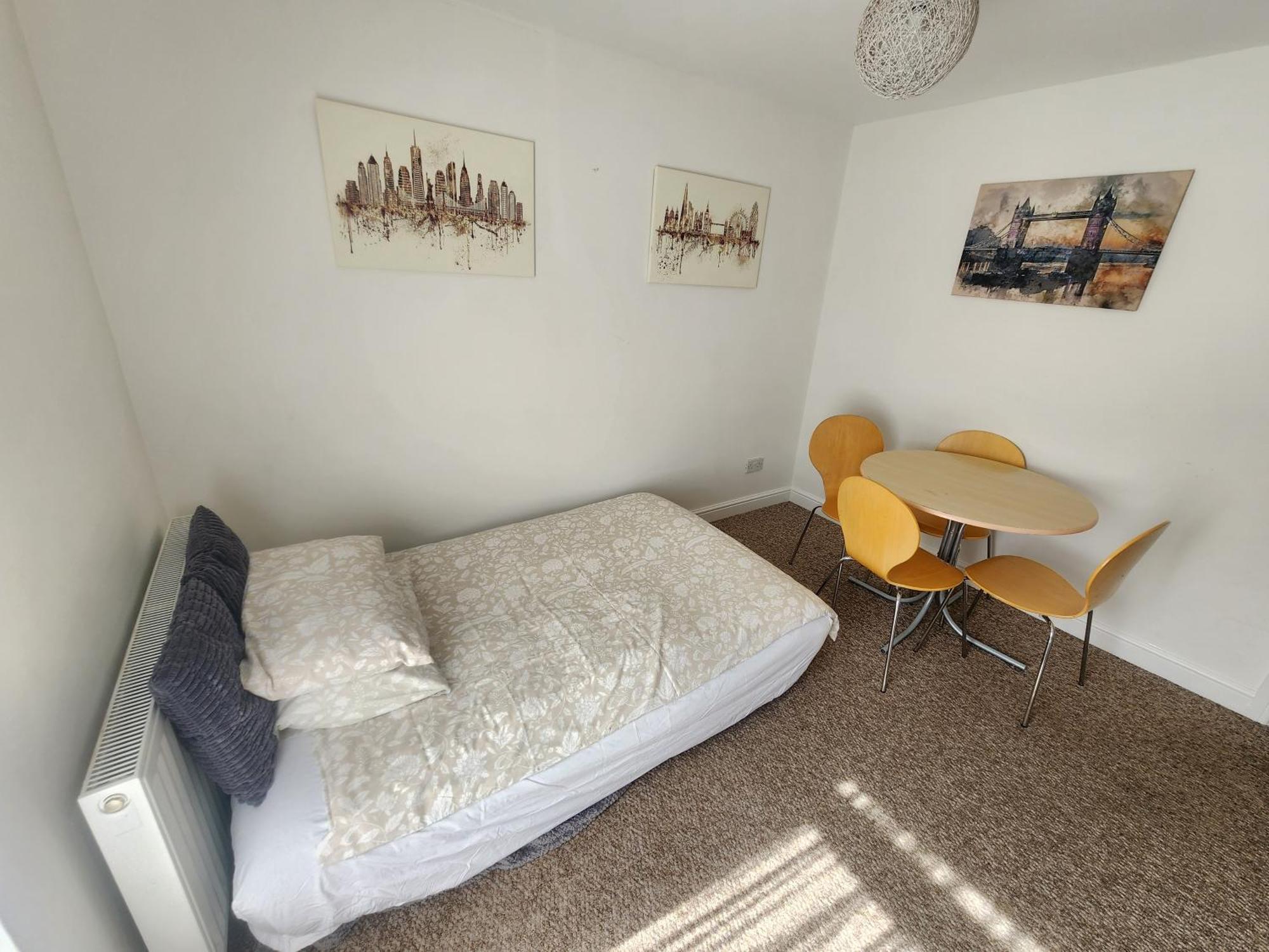 Bassett Flat With 2 Bedrooms And Superfast Wi-Fi Sittingbourne Exterior foto