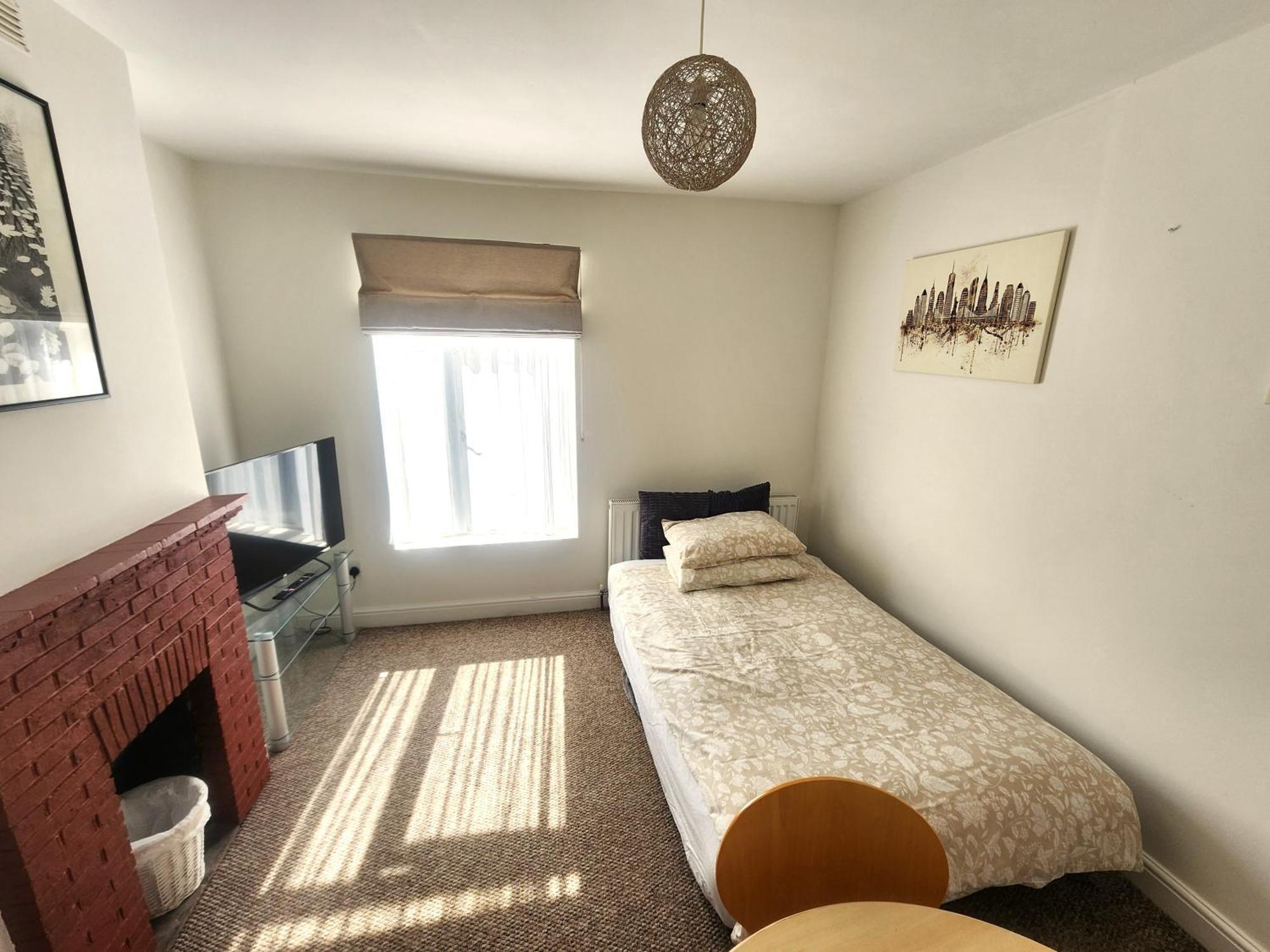 Bassett Flat With 2 Bedrooms And Superfast Wi-Fi Sittingbourne Exterior foto